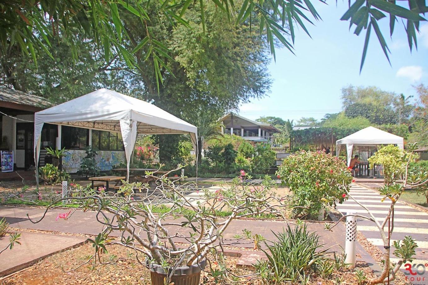 Ponce De Leon Garden Resort Powered By Aston Puerto Princesa Buitenkant foto