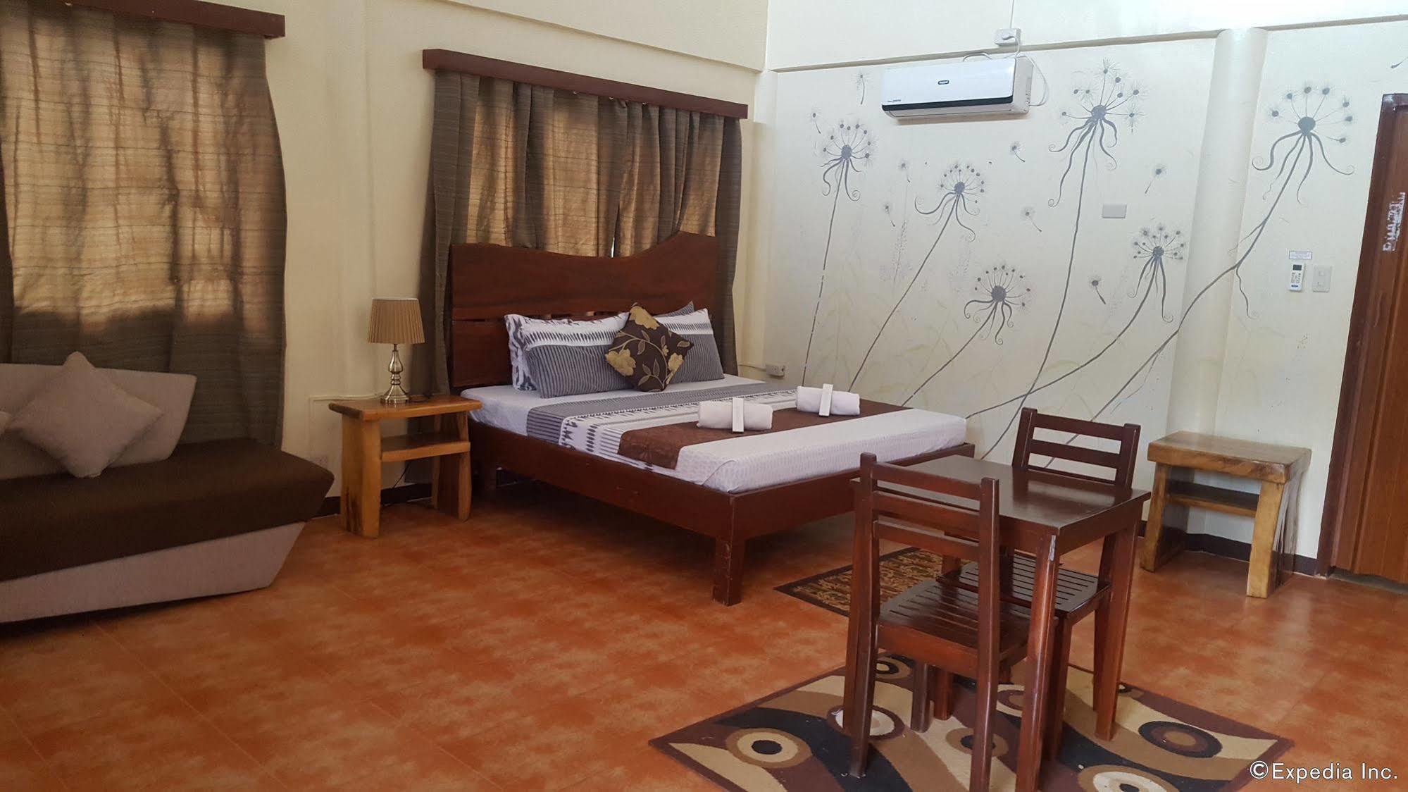 Ponce De Leon Garden Resort Powered By Aston Puerto Princesa Buitenkant foto