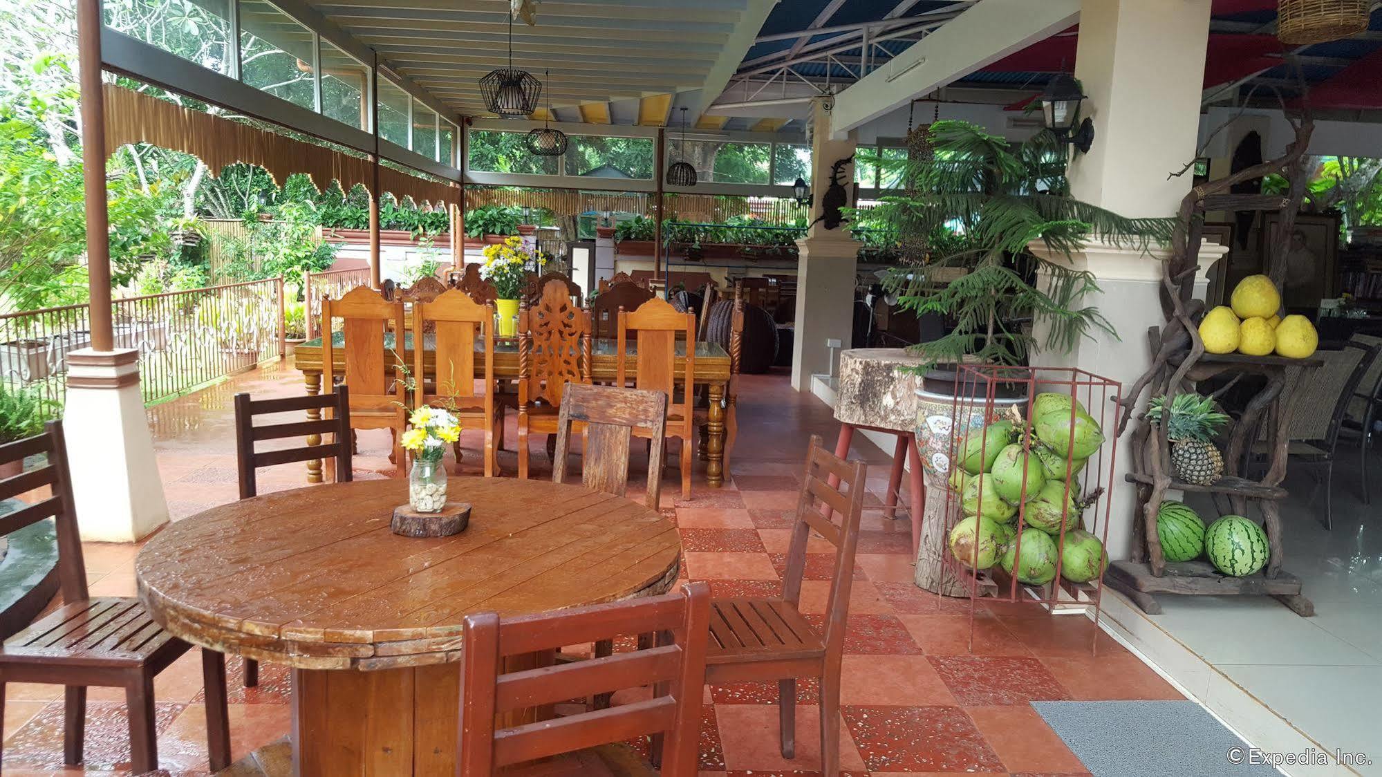 Ponce De Leon Garden Resort Powered By Aston Puerto Princesa Buitenkant foto